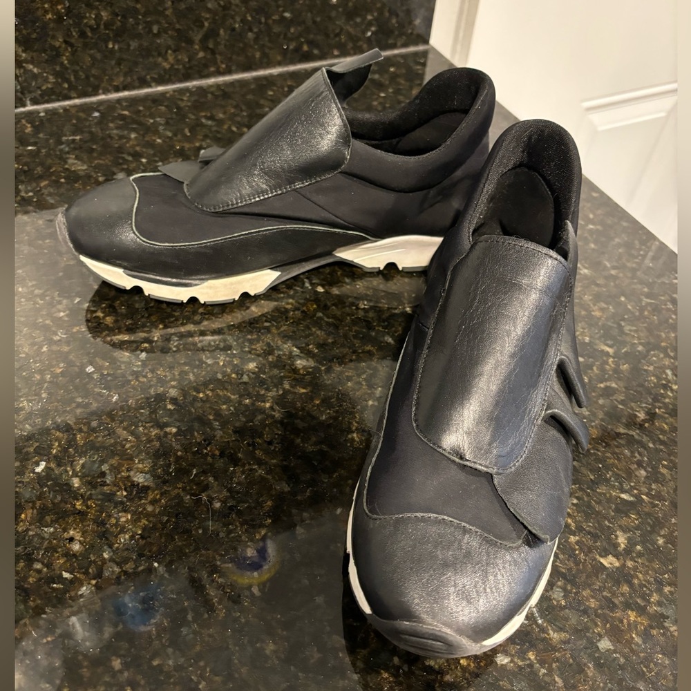 ALL BLACK brand Velcro closure shoes